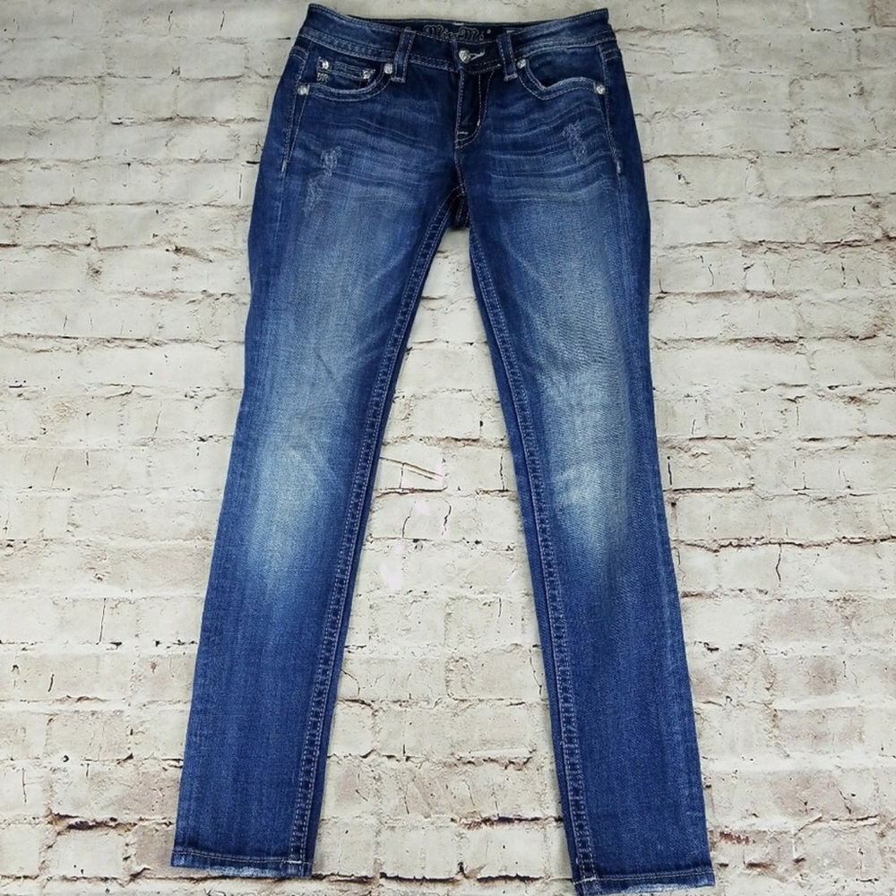 🔴SOLD🔴 Miss Me Skinny jeans - Picture 4 of 8